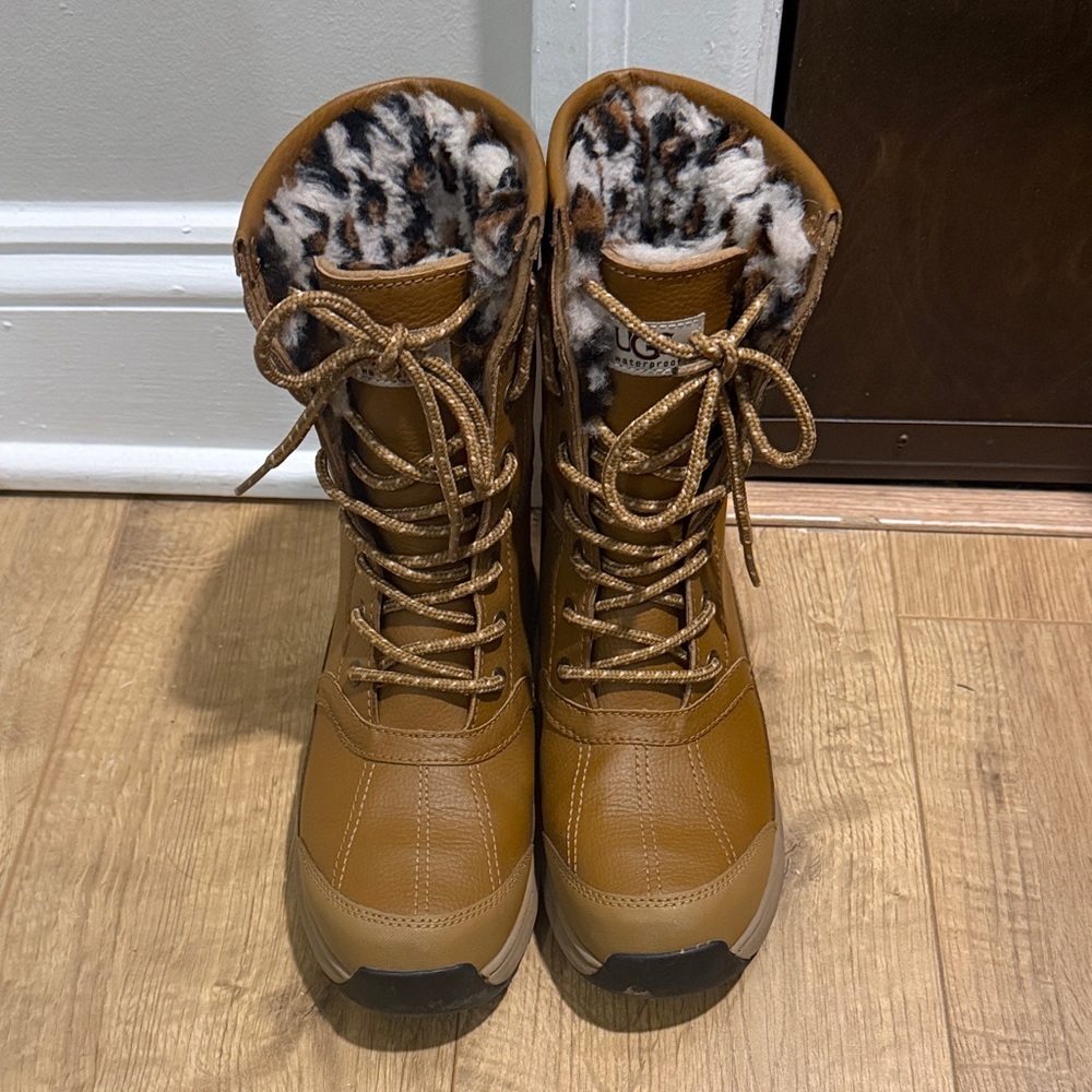 Ugg Tan Winter Snow Boots (Adirondack, Zaylee)